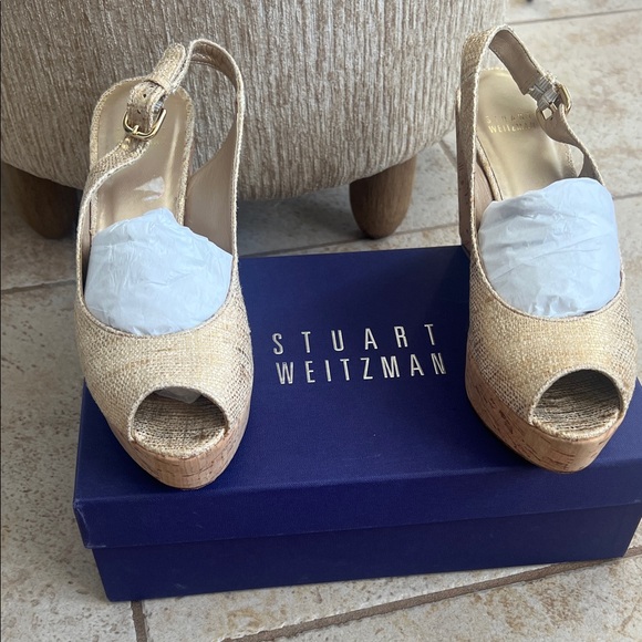 Stuart Weitzman Gold Platform Peep Toe Sandals - Picture 1 of 4